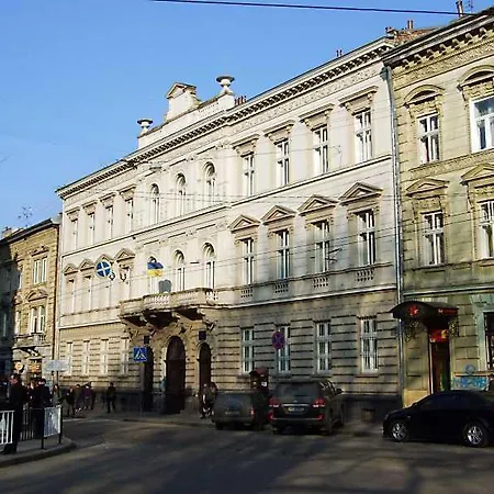 Daire 2-х рівнева в центрі університет франка з парковкою *